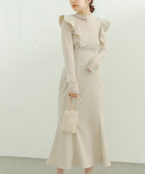 natural couture（ナチュラルクチュール）の「【WEB限定】ラッフル2WAYジャンバースカート（ジャンパースカート・レディース・ブラック/グレー/アイボリー/ピンクベージュ・FREE）」の2枚目の写真