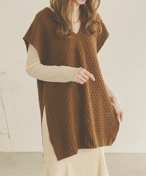 Ambre Neige(アンブルネージュ)の「ワッフルニットベスト/【WEB/EC限定商品】(ベスト・レディース・ダークブラウン/アイボリー/モカ・FREE)」の1枚目の写真