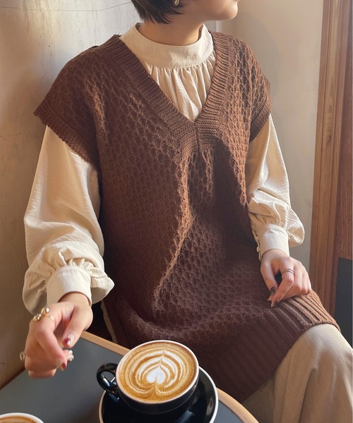 Ambre Neige(アンブルネージュ)の「ワッフルニットベスト/【WEB/EC限定商品】(ベスト・レディース・ダークブラウン/アイボリー/モカ・FREE)」の16枚目の写真