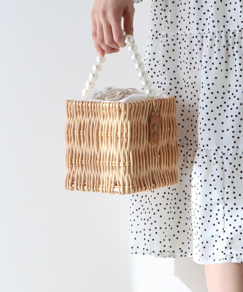 BLUEEAST(ブルーイースト)の「パールハンドル付きかごバッグ(かごバッグ・レディース・A/B・FREE)」の1枚目の写真