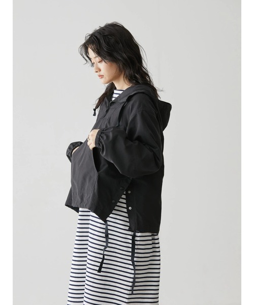 AMERICAN HOLIC(アメリカンホリック)の「アノラックパーカー(マウンテンパーカー・レディース・ネイビー/アイボリー・M/L)」の4枚目の写真