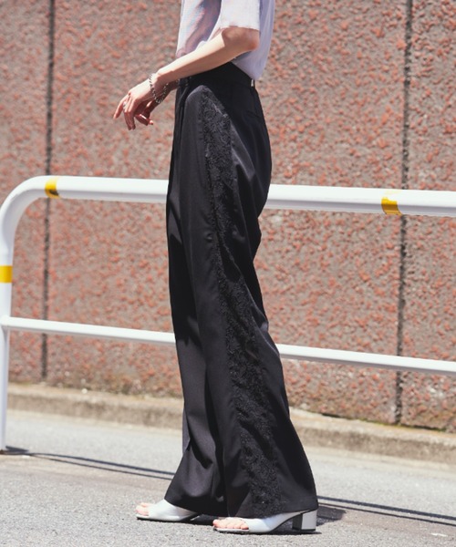 VACANCY（ヴァカンシー）の「SETUPヴィンテージレースストレートラインパンツ（その他パンツ・レディース・ブラック/イエロー/ブルー・SMALL/MEDIUM/LARGE）」の6枚目の写真