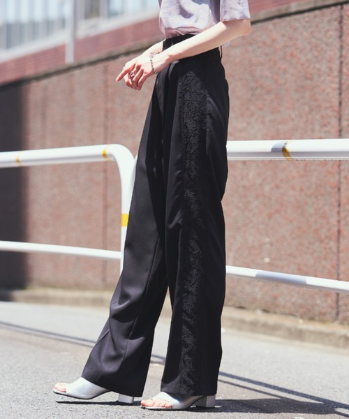 VACANCY（ヴァカンシー）の「SETUPヴィンテージレースストレートラインパンツ（その他パンツ・レディース・ブラック/イエロー/ブルー・SMALL/MEDIUM/LARGE）」の7枚目の写真