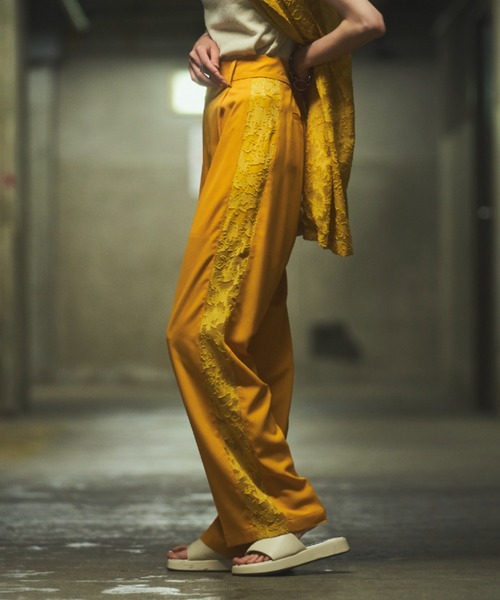 VACANCY（ヴァカンシー）の「SETUPヴィンテージレースストレートラインパンツ（その他パンツ・レディース・ブラック/イエロー/ブルー・SMALL/MEDIUM/LARGE）」の15枚目の写真