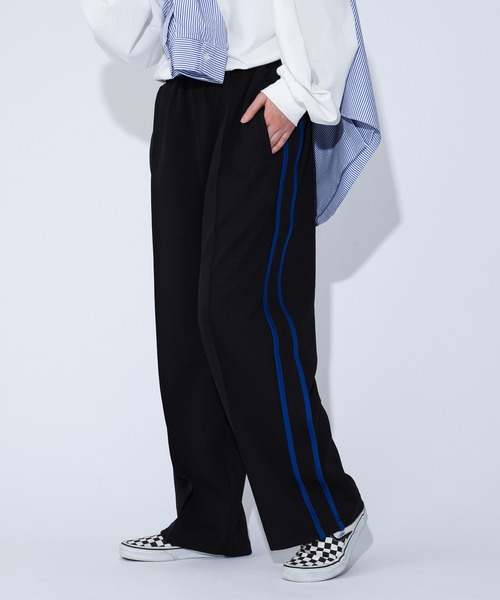 kutir（クティール）の「ライントラックパンツ（その他パンツ・レディース・ブラック/パープル/ネイビー/グリーン・SMALL/MEDIUM/LARGE）」の2枚目の写真