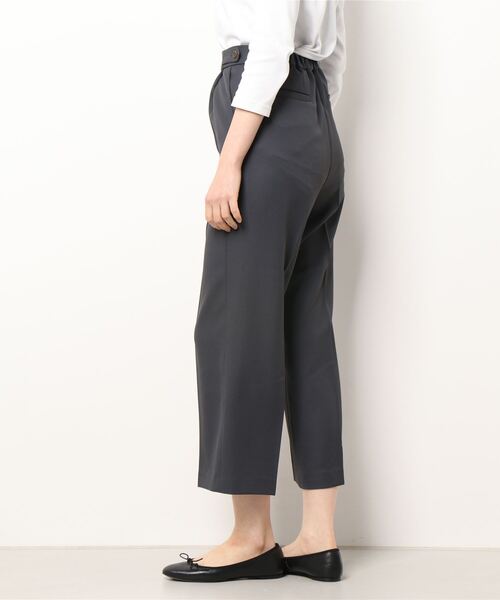 Te chichi TERRASSE(テチチテラス)の「【イージーケア】ワイドパンツ(その他パンツ・レディース・ベージュ/グリーン/チャコール・フリ-)」の4枚目の写真