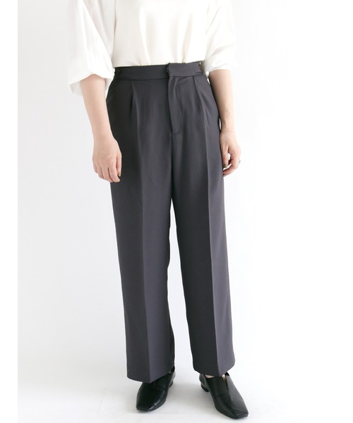 Te chichi TERRASSE(テチチテラス)の「【イージーケア】ワイドパンツ(その他パンツ・レディース・ベージュ/グリーン/チャコール・フリ-)」の2枚目の写真