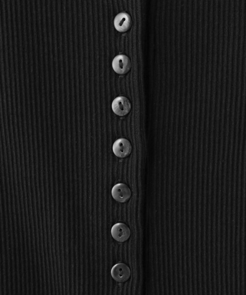 A part by(アパートバイ)の「ドッキングパフプルオーバー_6分袖 276087(Tシャツ/カットソー・レディース・ブラック/オフホワイト/ブラック系その他2・FREE)」の19枚目の写真