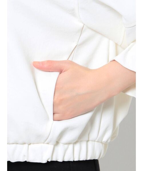 ELENDEEK（エレンディーク）の「コットンボリュームフォームブルゾン（ブルゾン・レディース・オフホワイト/ベージュ/ブラック・FREE）」の15枚目の写真