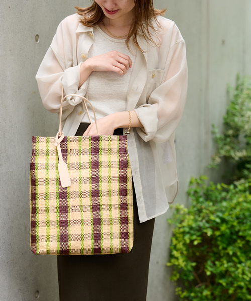 EleSac（エルサック）の「【ELESAC/エルサック】PAPIRO L：トートバッグ（トートバッグ・レディース・ブラウン/イエロー/ピンク/ブラック/ベージュ/パープル/ライトグレー/ライトグリーン・FREE）」の10枚目の写真