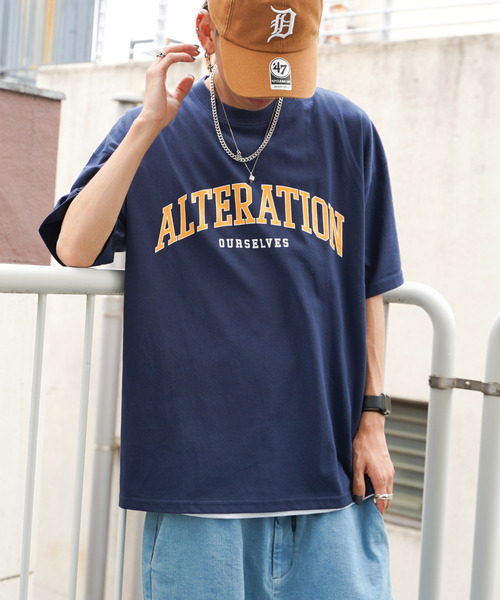 VENCEEXCHANGE(ヴァンスエクスチェンジ)の「アクセ付きプリントTシャツアンサンブル(Tシャツ/カットソー・メンズ・ネイビー/オフホワイト/イエロー・M/L)」の2枚目の写真