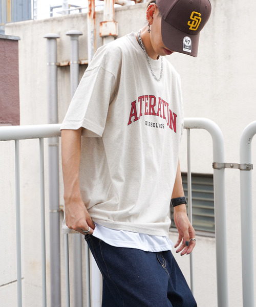 VENCEEXCHANGE(ヴァンスエクスチェンジ)の「アクセ付きプリントTシャツアンサンブル(Tシャツ/カットソー・メンズ・ネイビー/オフホワイト/イエロー・M/L)」の4枚目の写真