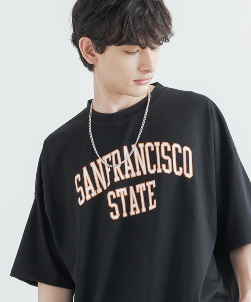 Rocky Monroe(ロッキーモンロー)の「ネックレス付き オーバーサイズ カレッジロゴプリント半袖ビッグTシャツ(Tシャツ/カットソー・メンズ・ブラック系/ブラック/ネイビー/ホワイト系/ホワイト/グリーン・LL/L/M)」の16枚目の写真