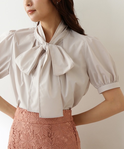 N.(N. Natural Beauty Basic)(エヌエヌナチュラルビューティーベーシック)の「◆リボンタイブラウス(シャツ/ブラウス・レディース・ライトグレー/ダークグレー/イエロー・MEDIUM)」の7枚目の写真