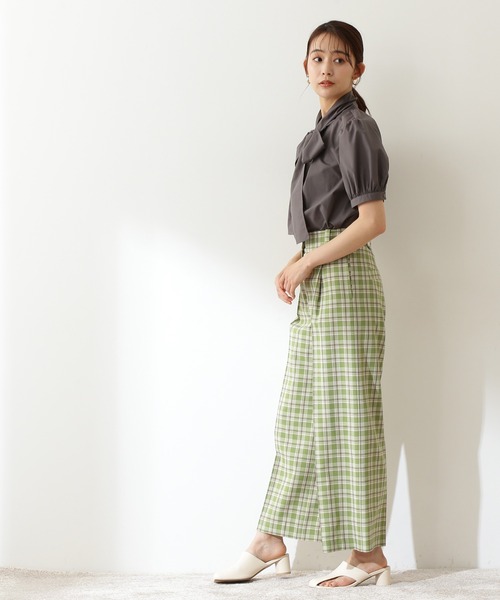 N.(N. Natural Beauty Basic)(エヌエヌナチュラルビューティーベーシック)の「◆リボンタイブラウス(シャツ/ブラウス・レディース・ライトグレー/ダークグレー/イエロー・MEDIUM)」の10枚目の写真