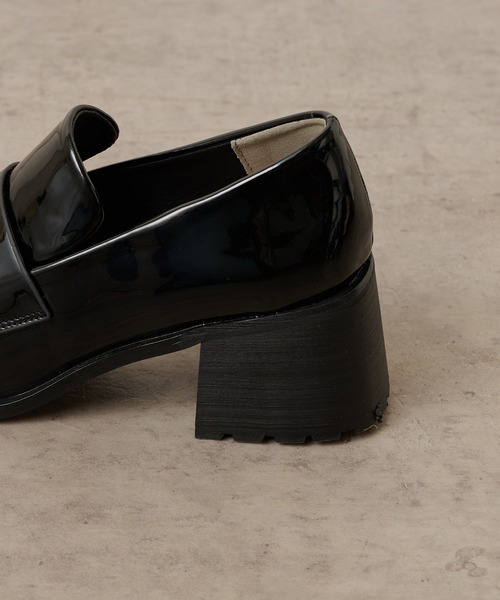 Omekashi（オメカシ）の「エナメルスクエアローファー（ローファー・レディース・ブラック・M/L/LL）」の14枚目の写真