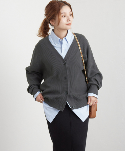 JOURNAL STANDARD（ジャーナルスタンダード）の「ハリヌキリブカーディガン（カーディガン/ボレロ・レディース・チャコールグレー/ベージュ/レッド・FREE）」の5枚目の写真