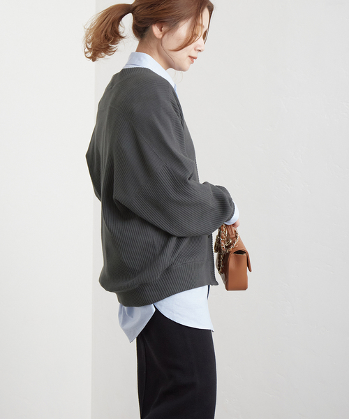 JOURNAL STANDARD（ジャーナルスタンダード）の「ハリヌキリブカーディガン（カーディガン/ボレロ・レディース・チャコールグレー/ベージュ/レッド・FREE）」の7枚目の写真