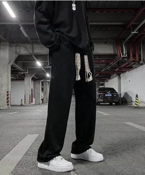 MGV(エムジーヴィー)の「腰ひもワンポイントストレートパンツ(スラックス・メンズ・ブラック/グリーン・MEDIUM/LARGE/X-LARGE)」の7枚目の写真