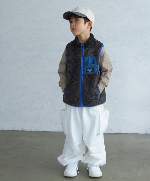PAIRMANON STREET（ペアマノンストリート）の「【PAIRMANON STREET】【ふわふわボア】クレイジーカラーボアベスト（ベスト・キッズ・ブルー/チャコール/ベージュ/ブラック・130/140/120/110/100/90/150）」の8枚目の写真