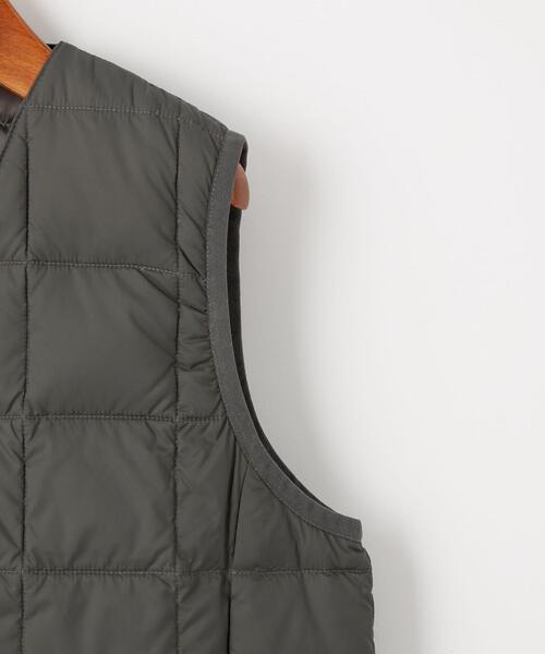 TAION（タイオン）の「＜TAION＞ Vネック ボタン ベスト 110-140cm（ダウンベスト・キッズ・ブラック/オリーブ/オフホワイト/ダークグレー/ライトブルー・110cm/140cm/120cm/130cm）」の8枚目の写真
