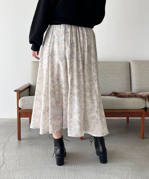 MAJESTIC LEGON(マジェスティックレゴン)の「シャドーフラワーサーキュラースカート(スカート・レディース・グレー系その他/ホワイト系その他2/ブラウン系その他2・SMALL/MEDIUM)」の10枚目の写真