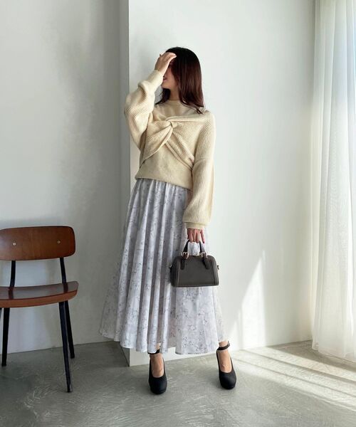 MAJESTIC LEGON(マジェスティックレゴン)の「シャドーフラワーサーキュラースカート(スカート・レディース・グレー系その他/ホワイト系その他2/ブラウン系その他2・SMALL/MEDIUM)」の13枚目の写真