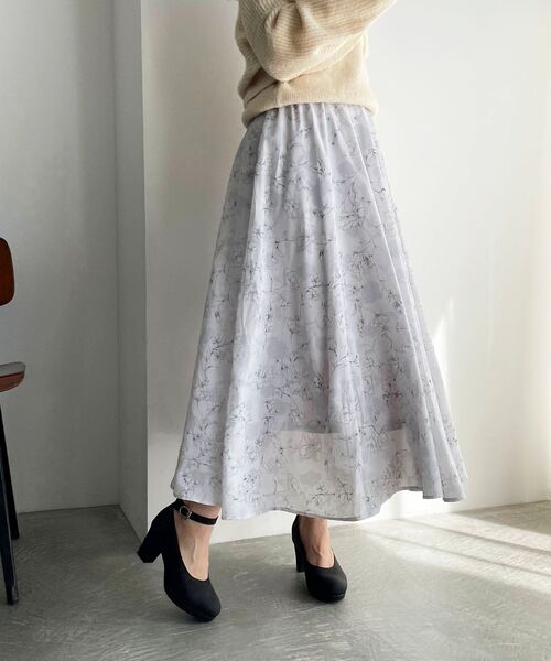 MAJESTIC LEGON(マジェスティックレゴン)の「シャドーフラワーサーキュラースカート(スカート・レディース・グレー系その他/ホワイト系その他2/ブラウン系その他2・SMALL/MEDIUM)」の18枚目の写真