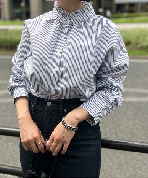 Chez toi（シェトワ）の「ネックフリル裾ラウンドシャツ（シャツ/ブラウス・レディース・ネイビー/オフホワイト/ブルー・FREE）」の8枚目の写真