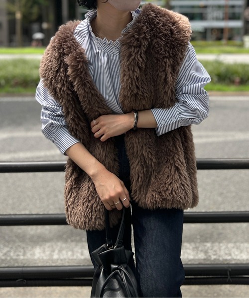 Chez toi（シェトワ）の「ネックフリル裾ラウンドシャツ（シャツ/ブラウス・レディース・ネイビー/オフホワイト/ブルー・FREE）」の16枚目の写真