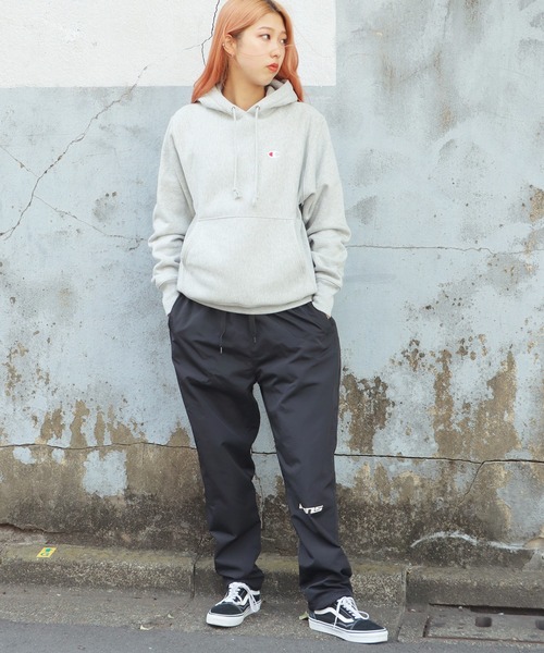 VANS（バンズ）の「VANS/ヴァンズ M Nylon PNT ナイロンパンツ（スウェットパンツ・メンズ・ブラック/ネイビー・M/L/XL）」の12枚目の写真