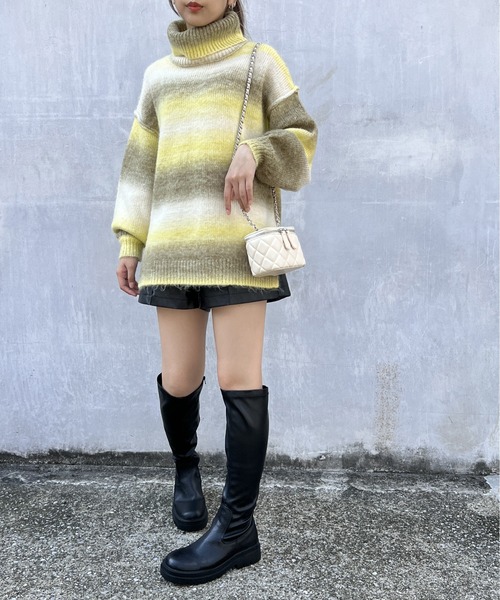 one way（ワンウェイ）の「グラデーションハイネックニット（ニット/セーター・レディース・ライトグリーン/イエロー/ブラック・FREE）」の21枚目の写真