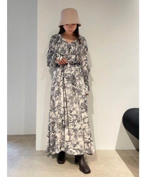 SNIDEL（スナイデル）の「ベルト付きプリーツフリルワンピース  