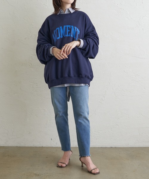 COLLAGE GALLARDAGALANTE（コラージュガリャルダガランテ）の「2WAY/MOMENTロゴスウェット（スウェット・レディース・オフホワイト/ネイビー・FREE）」の4枚目の写真