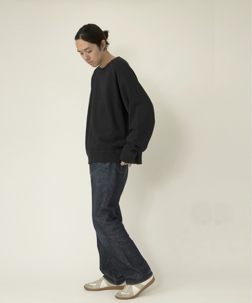 UNIVERSAL OVERALL(ユニバーサルオーバーオール)の「ラグランスウェットシャツ【RAGLAN SWEAT SHIRT】(スウェット・メンズ・ブラック/グリーン/ベージュ/グレイッシュブルー・XL/M/L)」の14枚目の写真