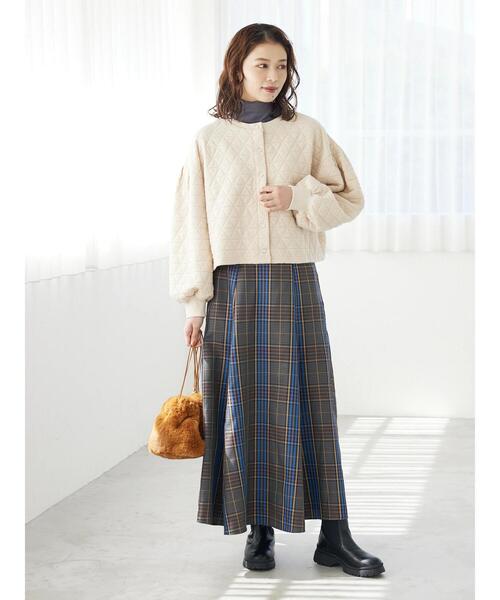 RAY CASSIN FAVORI(レイカズンフェバリ)の「・RAY CASSIN キルトカーディガン*(カーディガン/ボレロ・レディース・アイボリー/カーキ/ブラック・FREE)」の6枚目の写真