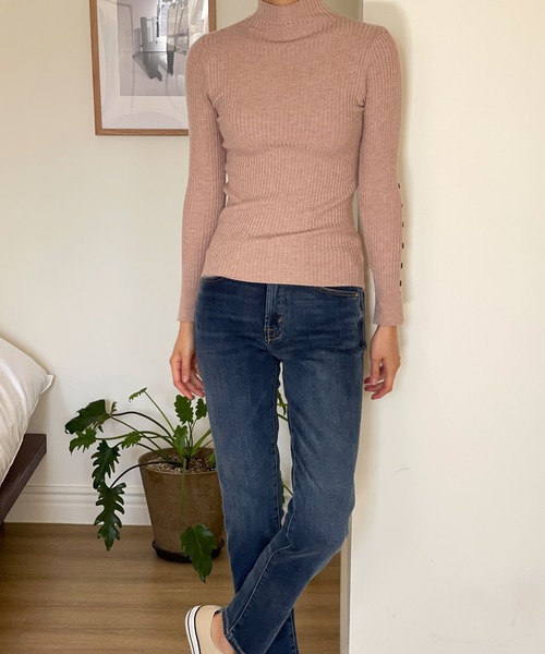 VitaFelice(ヴィータフェリーチェ)の「袖ボタン付きミドル丈ストレッチハイネックリブニット(ニット/セーター・レディース・ホワイト系その他/ベージュ/ブラウン/ブラック・FREE)」の15枚目の写真