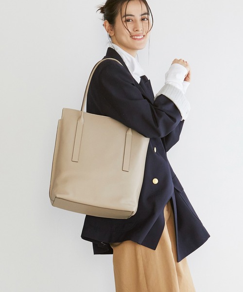 TREASURE TOPKAPI(トレジャートプカピ)の「【TREASURE TOPKAPI】 スタイリッシュ スクエアトート(トートバッグ・レディース・ブラック/グレイッシュベージュ・FREE)」の19枚目の写真