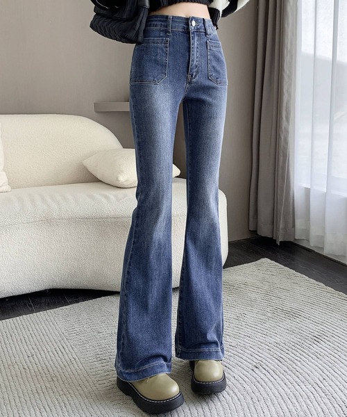 DAY CLOSET（デイ クローゼット）の「【吸湿発熱/裏起毛/大きいサイズ有】冬もぽかぽか ブーツカット風きれいめフレアデニムパンツ ストレッチ 暖かい レディース（デニムパンツ・レディース・ブラック/ブルー/ライトブルー/ダークグレー/ブルー系その他/インディゴブルー・2XL/M/XS/L/S/XL）」の7枚目の写真