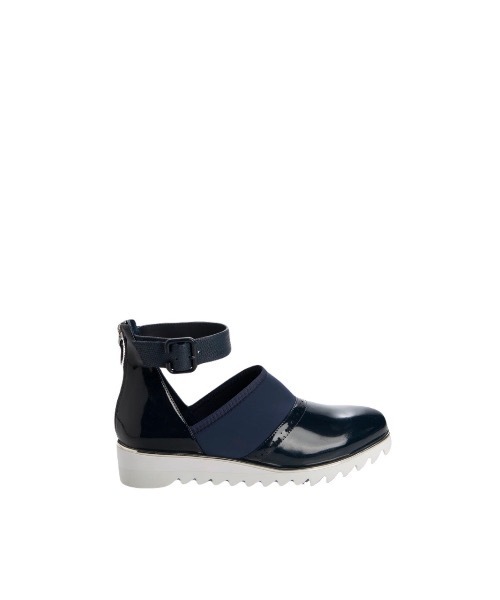 UNITED NUDE(ユナイテッドヌード)の「Shark Sandal(サンダル・レディース・ホワイト/ワイン/インディゴブルー・36/37/38/35)」の4枚目の写真