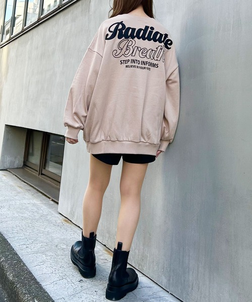 INGNI（イング）の「BACKロゴスウェットチュニック（スウェット・レディース・ブラック/オフホワイト/ベージュ・M）」の13枚目の写真