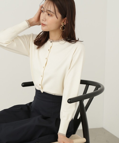 N.（N. Natural Beauty Basic）（エヌエヌナチュラルビューティーベーシック）の「◆ゴールドボタンバイカラーカーディガン（カーディガン/ボレロ・レディース・ネイビー/オフホワイト/ピンク/ブルー・MEDIUM）」の2枚目の写真