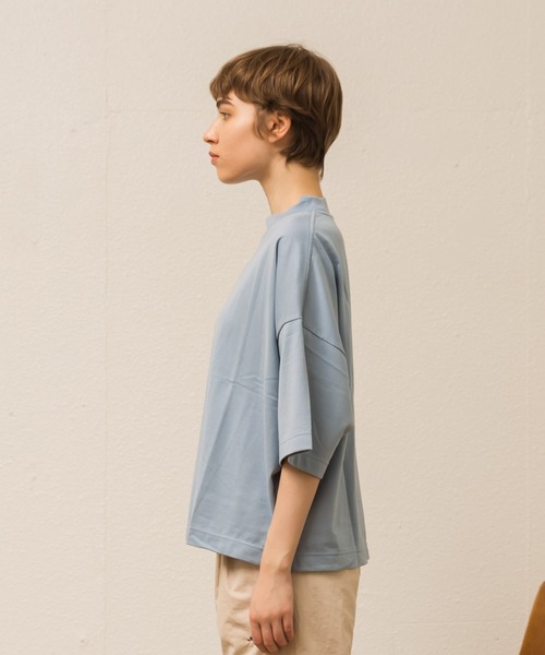 ALLUMER（アリュメール）の「オーバーサイズモックネックTシャツ（Tシャツ/カットソー・レディース・ホワイト/ピンク/サックスブルー/ブラック・1）」の22枚目の写真