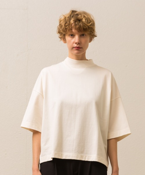 ALLUMER（アリュメール）の「オーバーサイズモックネックTシャツ（Tシャツ/カットソー・レディース・ホワイト/ピンク/サックスブルー/ブラック・1）」の5枚目の写真