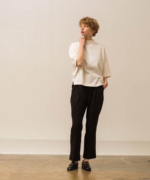 ALLUMER（アリュメール）の「オーバーサイズモックネックTシャツ（Tシャツ/カットソー・レディース・ホワイト/ピンク/サックスブルー/ブラック・1）」の9枚目の写真