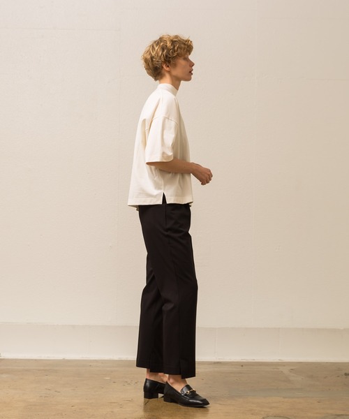 ALLUMER（アリュメール）の「オーバーサイズモックネックTシャツ（Tシャツ/カットソー・レディース・ホワイト/ピンク/サックスブルー/ブラック・1）」の11枚目の写真