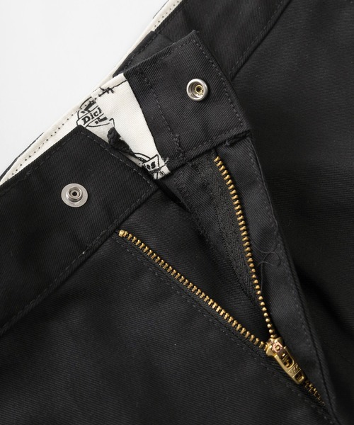 Dickies(ディッキーズ)の「【Dickies/ディッキーズ】 ワイドルーズ ツイルイージーショーツ/ショートパンツ/ヘビーオンス(チノパンツ・メンズ・ベージュ/インディゴブルー/ブラック/ストライプ/アイボリー・M/L/XL)」の16枚目の写真