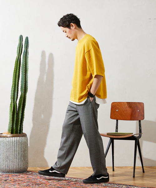 JOURNAL STANDARD relume（ジャーナルスタンダード　レリューム）の「【半袖ニット+カットソーの2点SET】リサイクルポリエステル サマーニット ”BIAS”（Tシャツ/カットソー・メンズ・ブラック/グレー/ストーン/ベージュ系その他/ブルー系その他/イエロー・MEDIUM/LARGE）」の16枚目の写真