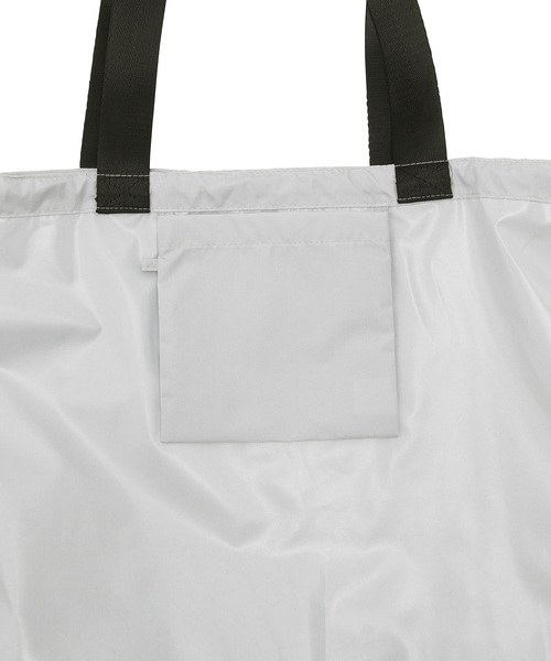 KiU(キウ)の「【KiU for SALON】別注2WAYレインバッグカバー/トートバッグ(トートバッグ・レディース・ベージュ/ピンク系その他/ライトグレー・FREE)」の8枚目の写真