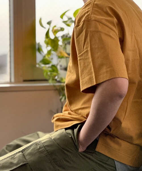 NAVY（ネイビー）の「NAVY U.S.コットン100％ 無地Tシャツ（Tシャツ/カットソー・メンズ・グレイッシュベージュ/チャコール/ミント/グリーン/ホワイト/ネイビー/ブラック/マスタード・M/L/XL/S）」の8枚目の写真